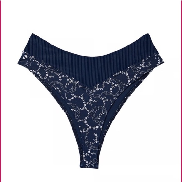 New! Frankie’s Bikinis Bellamy Ribbed Bikini Bottom 10720 - Picture 2 of 13